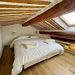 Magnifique Appartement + Terrasse Au Coeur D\'Aix