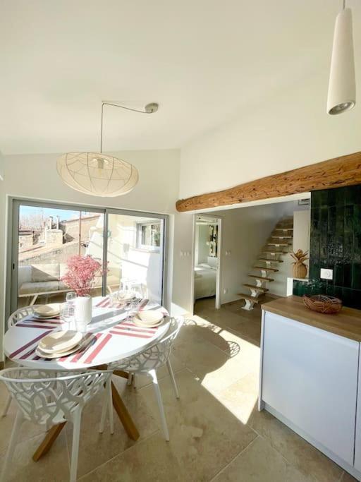 Magnifique + Terrasse Au Coeur D'aix Apartment *